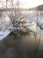 Lumen ja jään sulamisen aikaan on Pyällyspuu-lehti viimeistelyä vaille valmis.